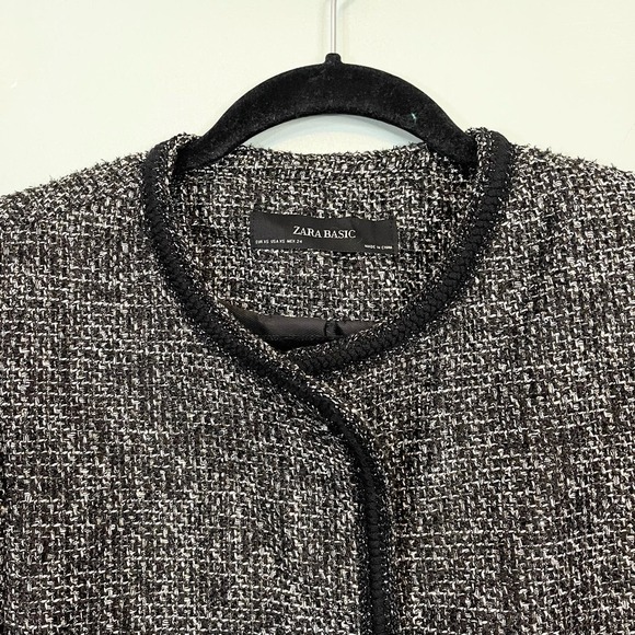 Zara Basic Women's Black Tweed Fringes Metallic Thread Button Up Jacket Size XS - Picture 4 of 11
